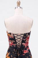 Laden Sie das Bild in den Galerie-Viewer, Schwarzes Sweetheart Gerafftes Blumen Bodycon Kurzes Abendkleid mit Schnürung hinten