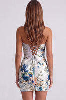 Laden Sie das Bild in den Galerie-Viewer, Schwarzes Sweetheart Gerafftes Blumen Bodycon Kurzes Abendkleid mit Schnürung hinten