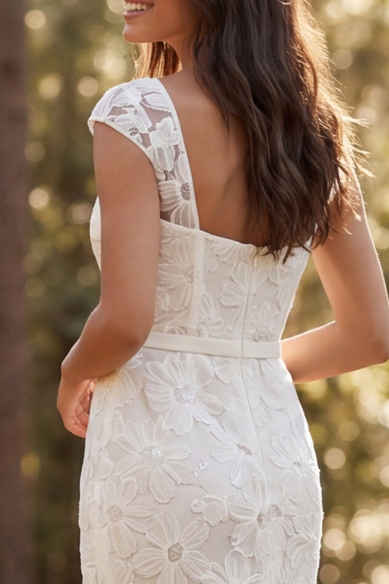 Laden Sie das Bild in den Galerie-Viewer, Meerjungfrauen Elfenbein Floral Quadrathals Langes Hochzeitskleid mit Schlitz