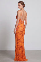 Laden Sie das Bild in den Galerie-Viewer, Meerjungfrau Orange Blumen Pailletten Spaghettiträger Langes Festkleid