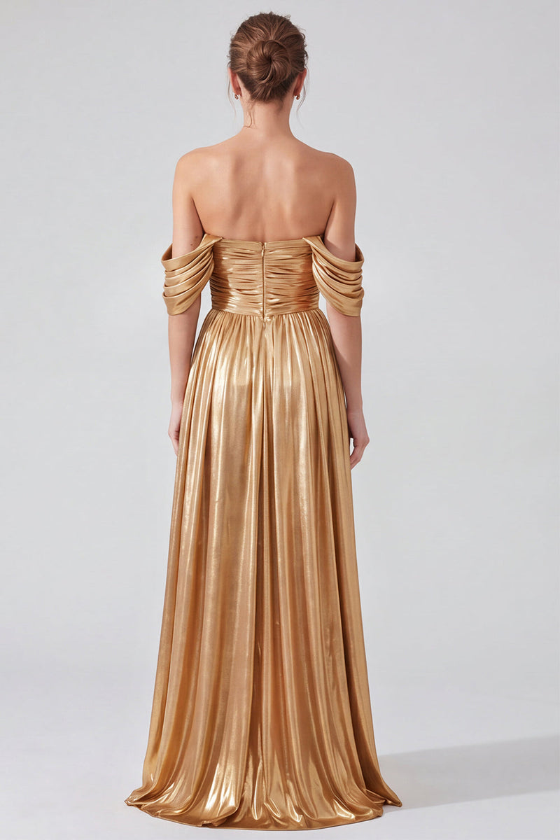 Laden Sie das Bild in den Galerie-Viewer, Schulterfreies Goldfarbenes Metallisches Gerafftes A-Linie Langes Festkleid mit Schlitz