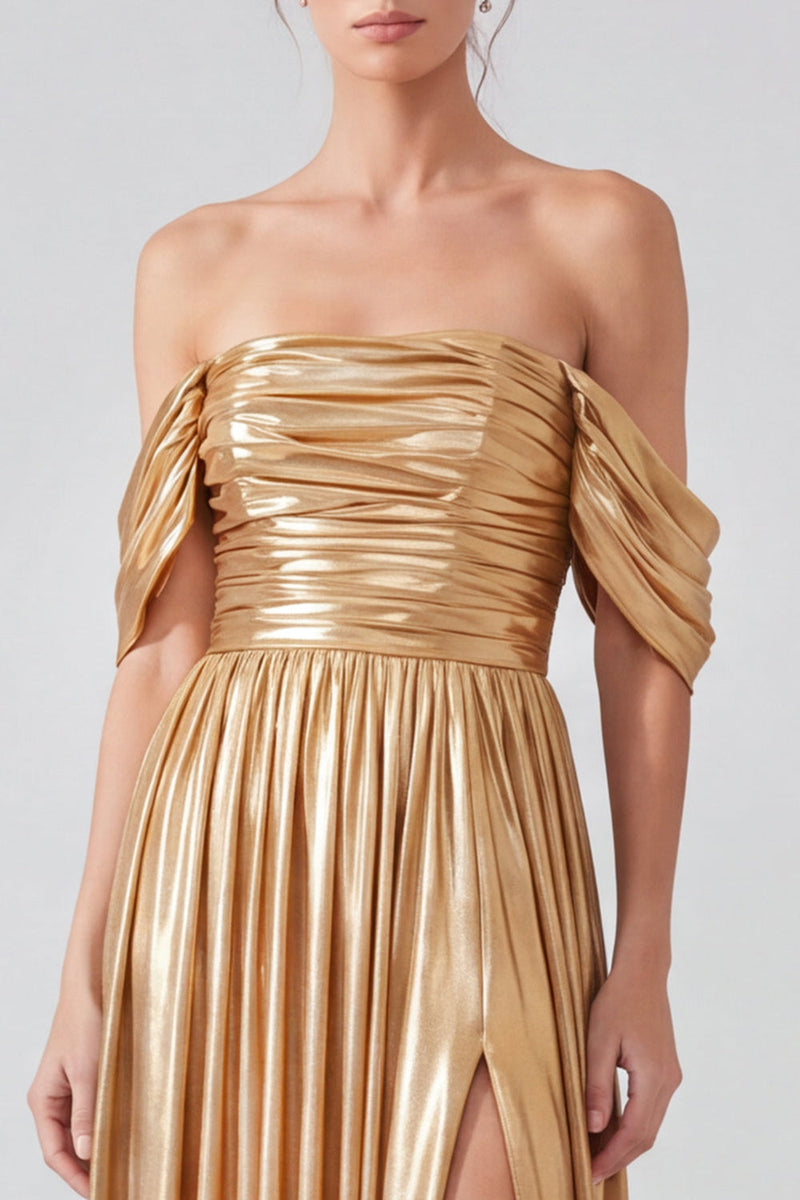 Laden Sie das Bild in den Galerie-Viewer, Schulterfreies Goldfarbenes Metallisches Gerafftes A-Linie Langes Festkleid mit Schlitz