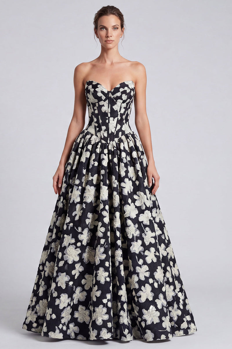 Laden Sie das Bild in den Galerie-Viewer, Schwarzes weißes Blumen A-Linie Sweetheart Korsett Langes Abschlussballkleid mit Schnürung auf dem Rücken