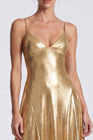 Laden Sie das Bild in den Galerie-Viewer, Gold A-Linie Metallisches Spaghettiträger Langes Abendkleid