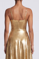 Laden Sie das Bild in den Galerie-Viewer, Gold A-Linie Metallisches Spaghettiträger Langes Abendkleid