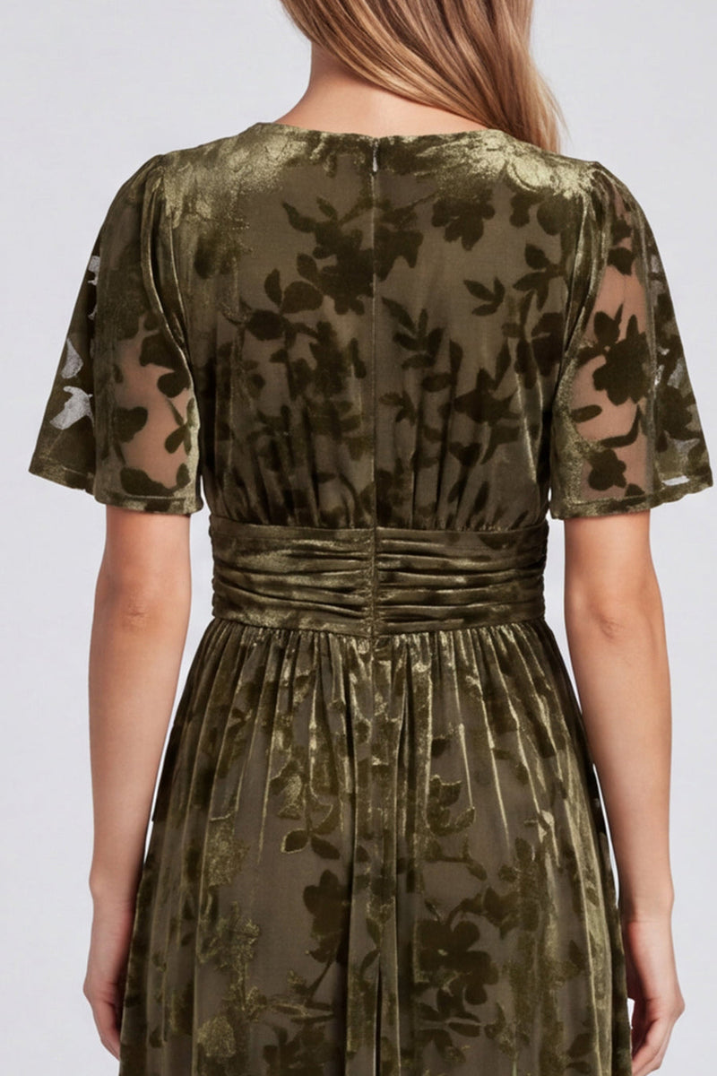 Laden Sie das Bild in den Galerie-Viewer, Olivgrünes A-Linie Blumen V-Ausschnitt Mutter der Braut Kleid mit Schlitz