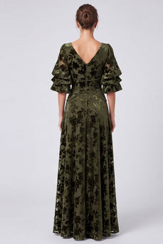 Olive V-Ausschnitt Samt A-Linie Langes Abendkleid mit Blümen und halbärmeligen