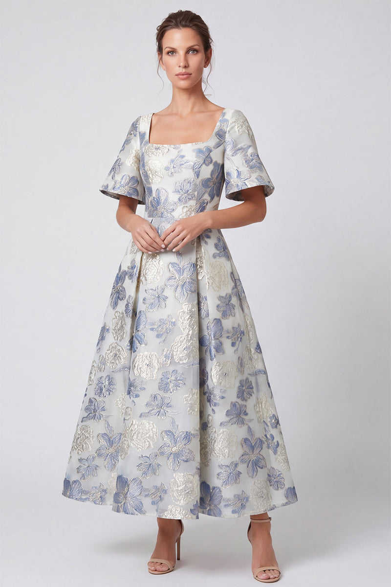 Laden Sie das Bild in den Galerie-Viewer, A-Linie Staubiges blaues Jacquard Quadrathals Maxikleid mit kurzen Ärmeln