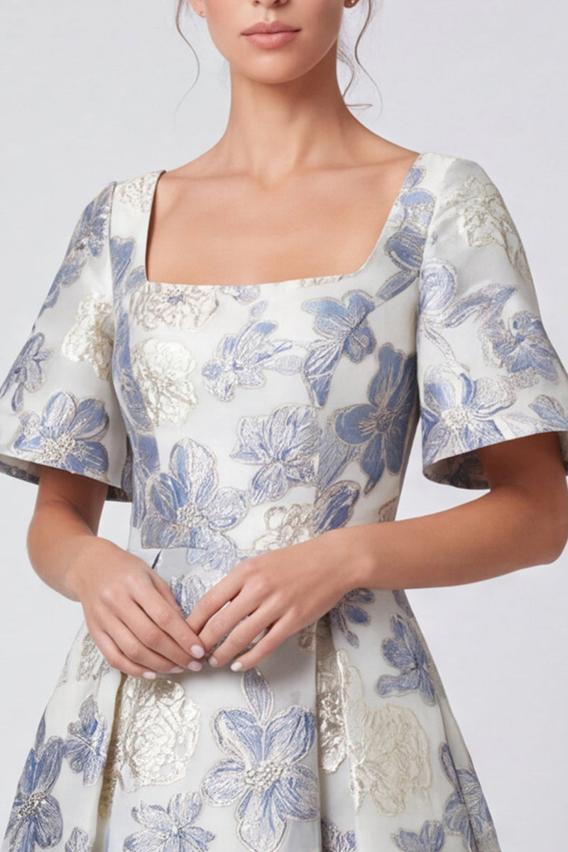 Laden Sie das Bild in den Galerie-Viewer, A-Linie Staubiges blaues Jacquard Quadrathals Maxikleid mit kurzen Ärmeln