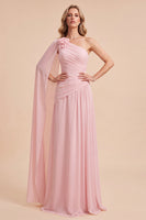 Laden Sie das Bild in den Galerie-Viewer, Hellrosa A-Linie Einschulterig Gerafftes Chiffon Maxikleid mit Umhang