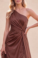 Laden Sie das Bild in den Galerie-Viewer, Schokoladen Einschulter Meerjungfrauen Maxikleid mit Schlitz