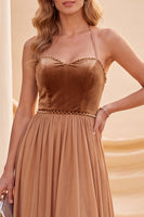 Laden Sie das Bild in den Galerie-Viewer, Khaki Neckholderhals A-Linie Maxi-Kleid mit Perlen