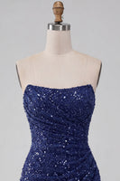 Laden Sie das Bild in den Galerie-Viewer, Glitzerndes Trägerloses Marineblaues Bodycon Pailletten Kurzes Abendkleid