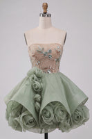 Laden Sie das Bild in den Galerie-Viewer, Staubiges Salbei Trägerloses A-Linie Korsett mit Schnürung hinten Pailletten Kurzes Abendkleid mit 3D-Blumen