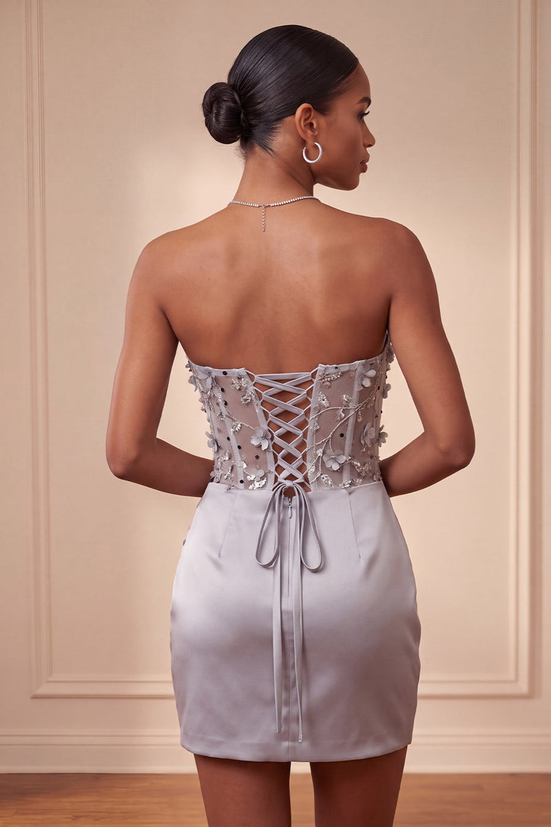 Laden Sie das Bild in den Galerie-Viewer, Graues Trägerloses Florales Transparentes Korsett Gerafftes Satin Kurzes Abendkleid mit Schnürung
