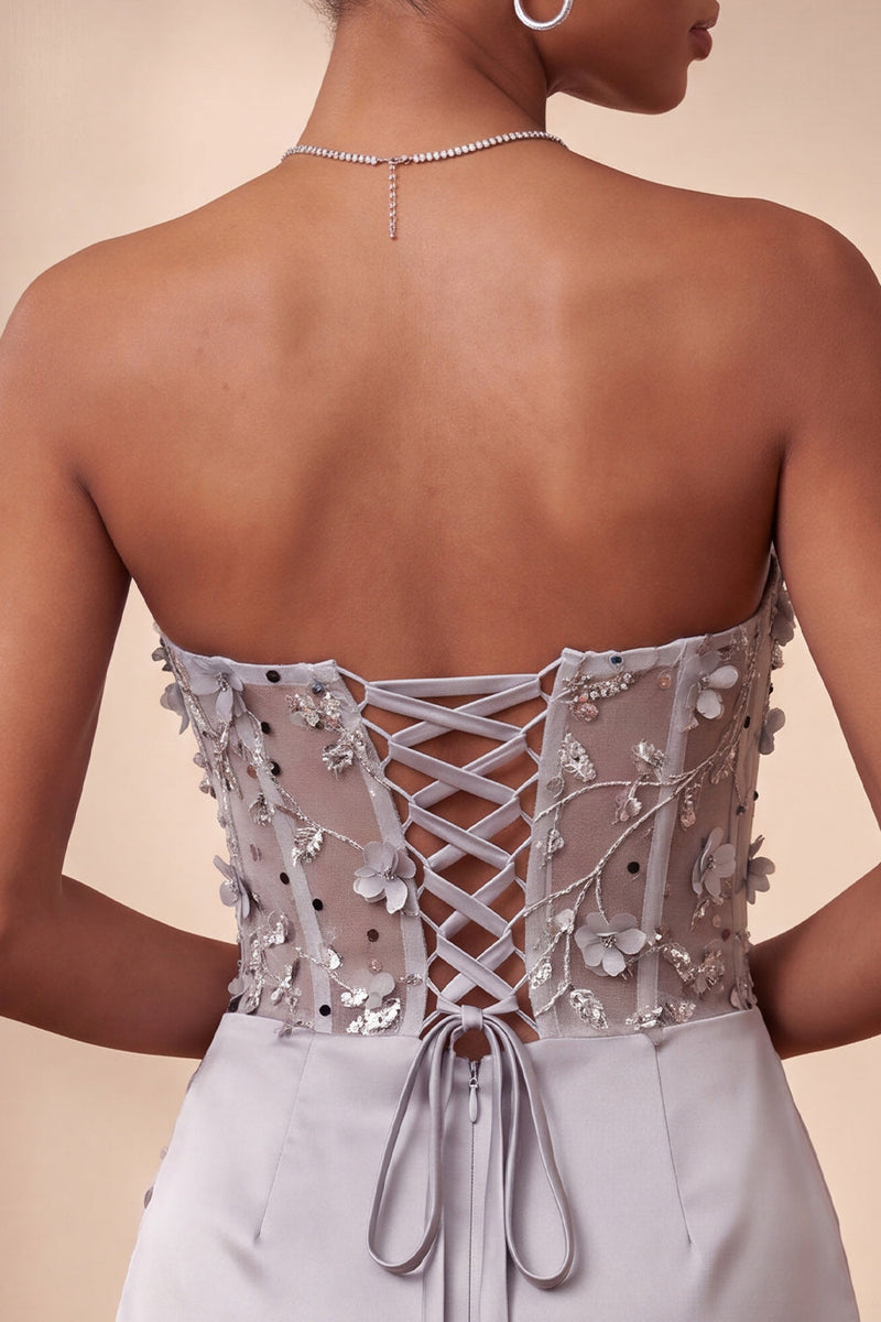 Laden Sie das Bild in den Galerie-Viewer, Graues Trägerloses Florales Transparentes Korsett Gerafftes Satin Kurzes Abendkleid mit Schnürung