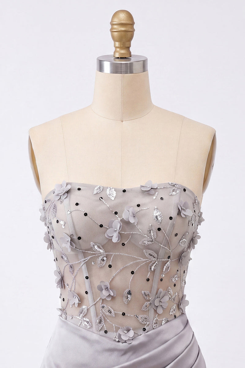 Laden Sie das Bild in den Galerie-Viewer, Graues Trägerloses Florales Transparentes Korsett Gerafftes Satin Kurzes Abendkleid mit Schnürung