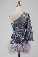Laden Sie das Bild in den Galerie-Viewer, Marineblaues Einschulterfarbenes Bodycon mit Pailletten Kurzes Abendkleid mit Federn