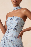 Laden Sie das Bild in den Galerie-Viewer, Blaues Trägerloses Bodycon Blumen Pailletten Kurzes Abendkleid mit Fransen