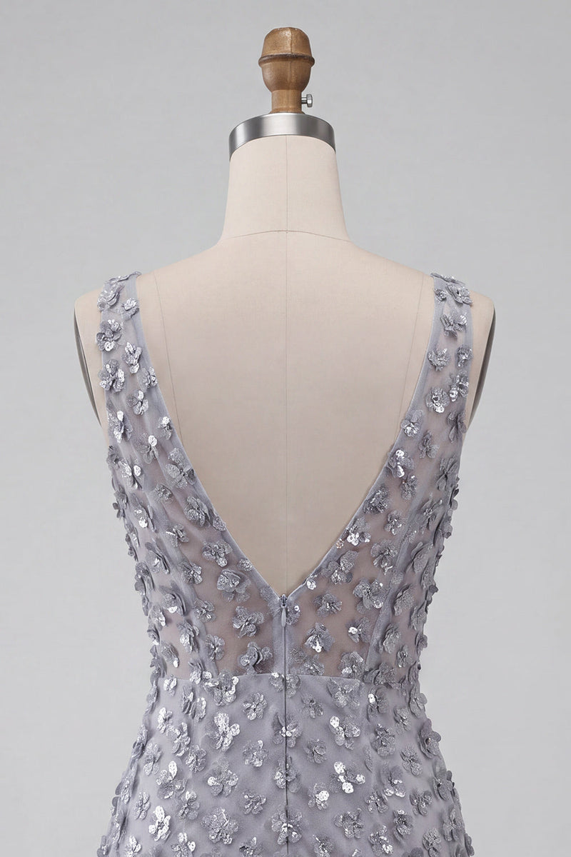 Laden Sie das Bild in den Galerie-Viewer, Staubig-lavendelfarbenes Blumen-V-Ausschnitt Bodycon Kurzes Homecoming-Kleid mit Feder
