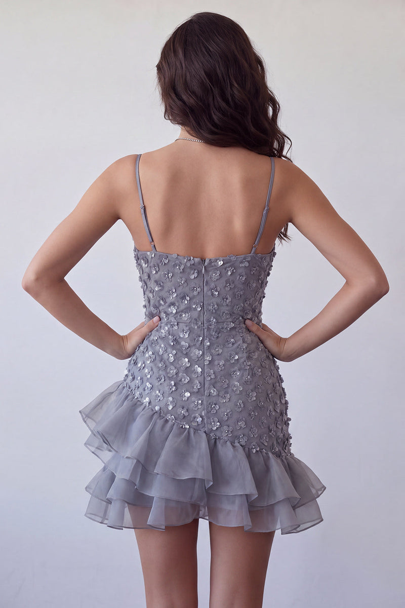 Laden Sie das Bild in den Galerie-Viewer, Bodycon Dusty Lavendel Blumen-Spaghettiträger Kurzes Homecoming-Kleid mit Rüschen