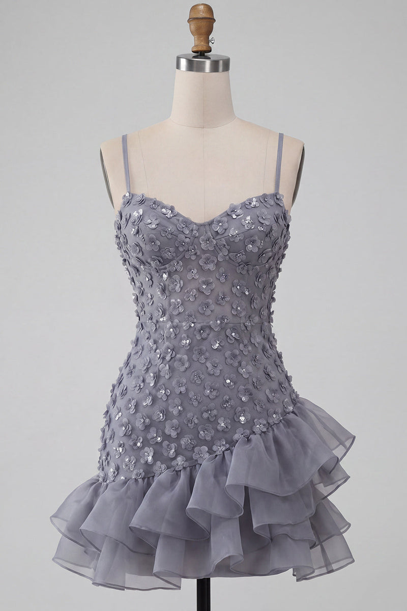 Laden Sie das Bild in den Galerie-Viewer, Bodycon Dusty Lavendel Blumen-Spaghettiträger Kurzes Homecoming-Kleid mit Rüschen