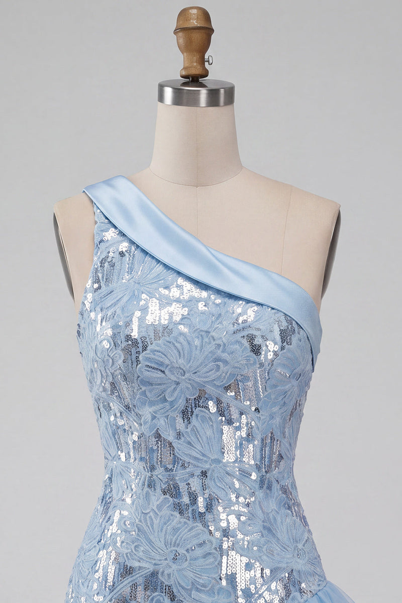 Laden Sie das Bild in den Galerie-Viewer, Himmelblaues einschulterfarbenes Blumenpailletten-Kurzes Homecoming-Kleid mit Rüschen