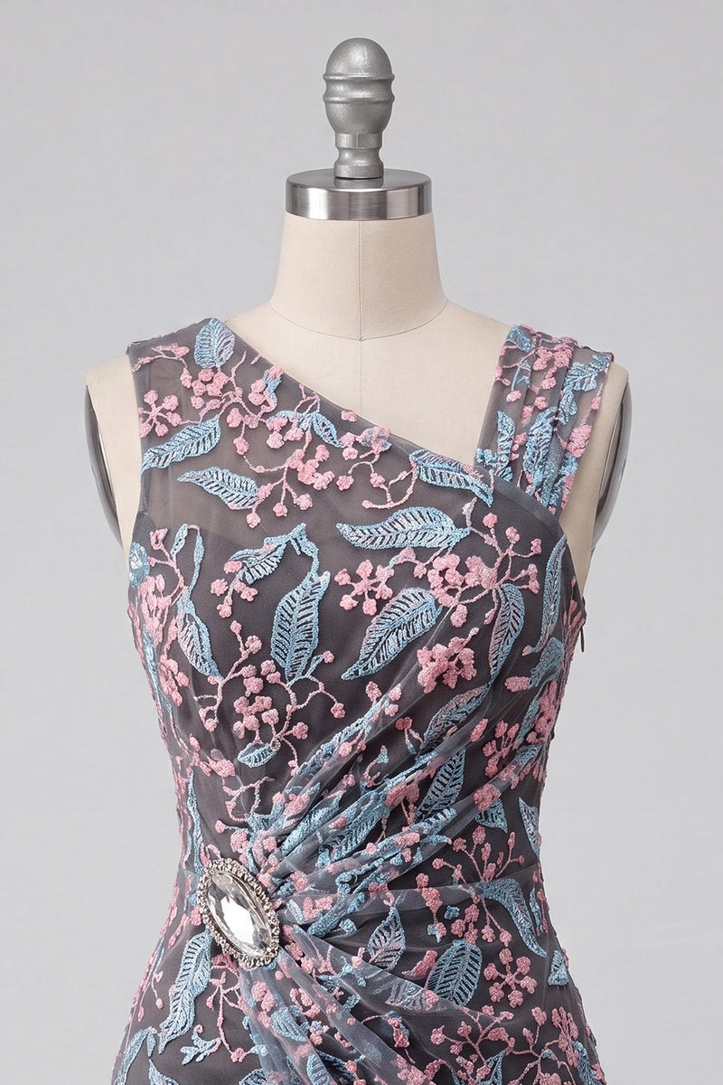 Laden Sie das Bild in den Galerie-Viewer, Schwarzes Bodycon-Floral-Falten-Kurzes Homecoming-Kleid mit Stickerei