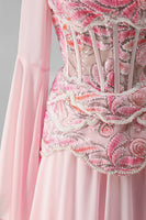 Laden Sie das Bild in den Galerie-Viewer, Hellrosa Stickerei-Korsett A-Linie Peplum Chiffon Langballkleid mit langen Glöckeärmeln