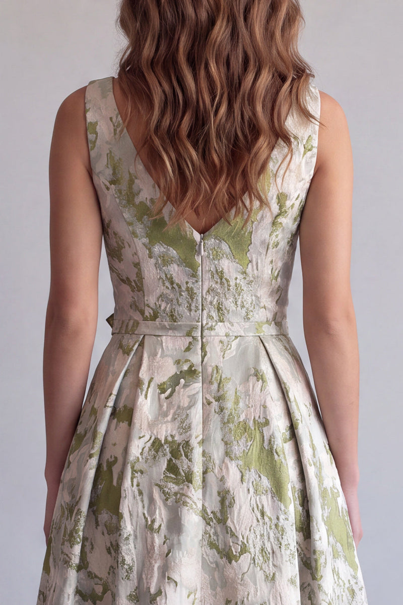 Laden Sie das Bild in den Galerie-Viewer, Hellgrünes Gefaltetes Jacquard Formelkleid in A-Linie mit 3D-Blume