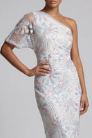 Laden Sie das Bild in den Galerie-Viewer, Weiße geblümte Pailletten-Bodycon, ein schulterlanges Mutter-der-Braut-Kleid