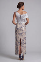 Laden Sie das Bild in den Galerie-Viewer, Silberne Bodycon-Pailletten mit Blumen, ein schulterlanges Mutter-der-Braut-Kleid mit Schlitz