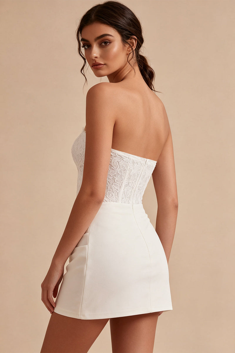 Laden Sie das Bild in den Galerie-Viewer, Trägerloses Weißes Bodycon Mini Standesamt Kleid mit Spitze
