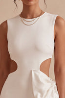 Laden Sie das Bild in den Galerie-Viewer, Bodycon Rundhals Ausgeschnitten Kleines weißes Kleid mit Schleife