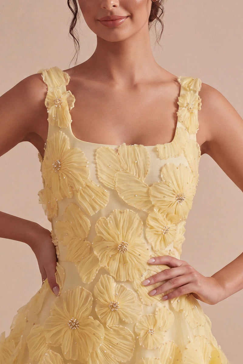Laden Sie das Bild in den Galerie-Viewer, A-Linie Quadrathals-Perlen-Blümchen, kurzes gelbes Homecoming-Kleid mit Perlenbesatz