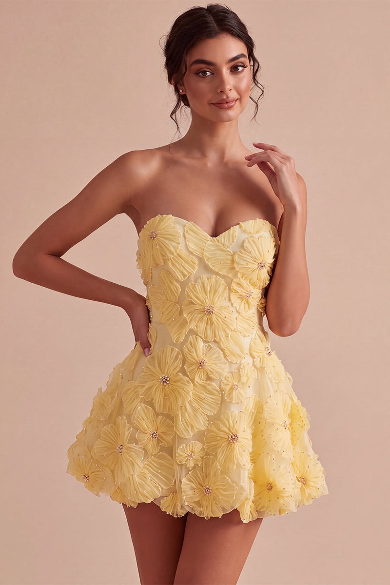 Laden Sie das Bild in den Galerie-Viewer, Gelbes Sweetheart A-Line perlenbesetztes Blumen-Homecoming-Kleid mit Rüschen
