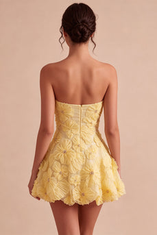 Gelbes Sweetheart A-Linie Perlenbesetztes Blumen Kurzes Abendkleid mit Rüschen