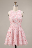 Laden Sie das Bild in den Galerie-Viewer, Rosa A-Linie geblümtes Rundhals-Perlenkleid mit Rüschen Homecoming-Kleid und Perlenbesatz