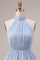 Laden Sie das Bild in den Galerie-Viewer, Blaues Neckholder-Halsausschnitt A-Linien gestuftes, gerüschendes kurzes Homecoming-Kleid mit Bubble-Saum
