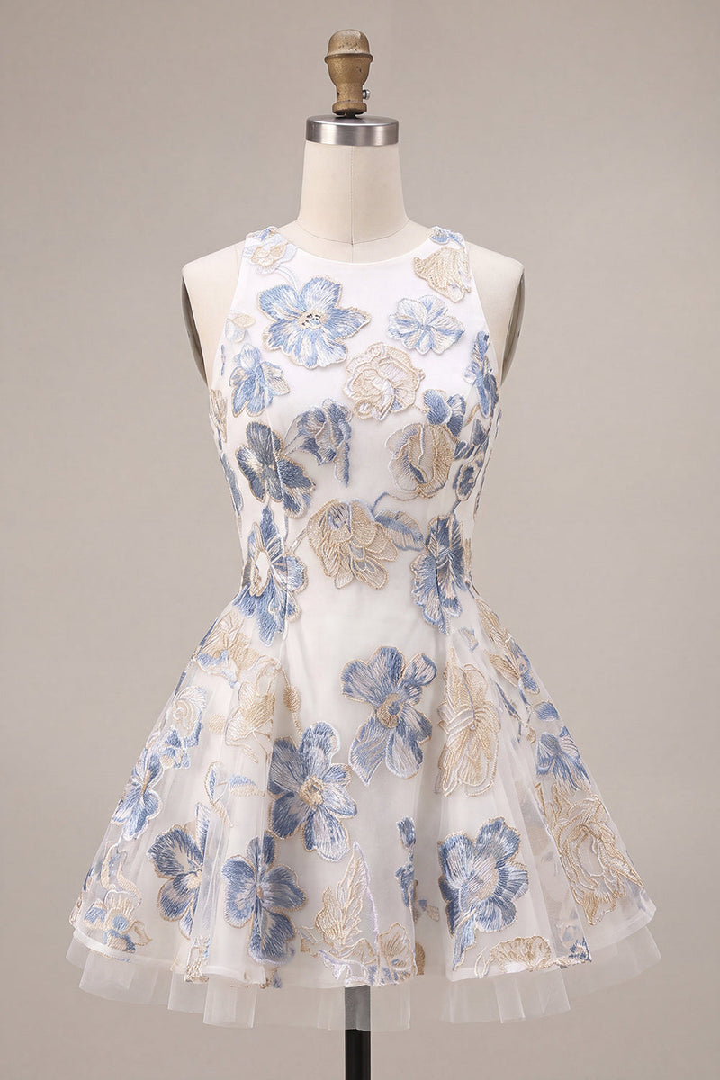 Laden Sie das Bild in den Galerie-Viewer, A-Linie Weiße Pflaumenblume Jacquard Kurzes Abendkleid mit Rüschen