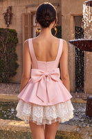 Laden Sie das Bild in den Galerie-Viewer, Rosa A-Linien Rüschen Quadratischer Ausschnitt Kurzes Abendkleid mit Schleife