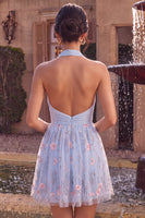 Laden Sie das Bild in den Galerie-Viewer, Neckholderhals Blaues A-Linie Rüschendes Blumen Kurzes Abendkleid