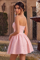 Laden Sie das Bild in den Galerie-Viewer, Trägerloses Rosa Jacquard A-Linie Rüschen Kurzes Abendkleid