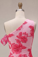 Laden Sie das Bild in den Galerie-Viewer, Fuchsia Bodycon Blumenstickerei Kurzes Abendkleid mit einer Schulter