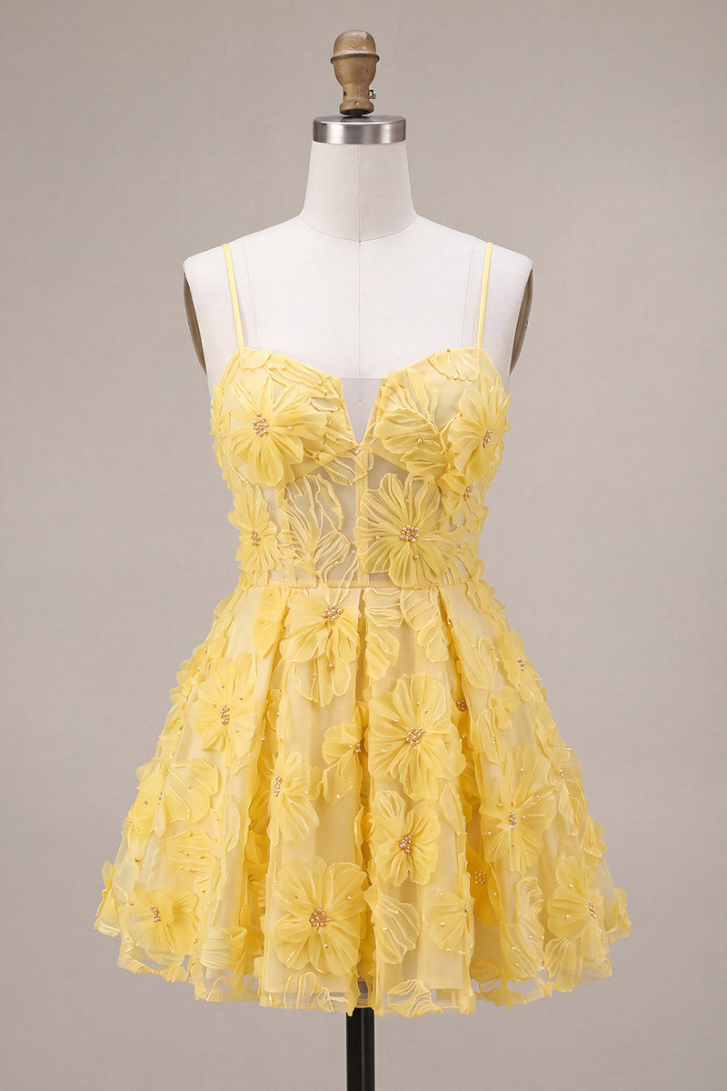 Laden Sie das Bild in den Galerie-Viewer, Gelbes A-Linie Perlen Blumen Stickerei Kurzes Abendkleid mit Rüschen