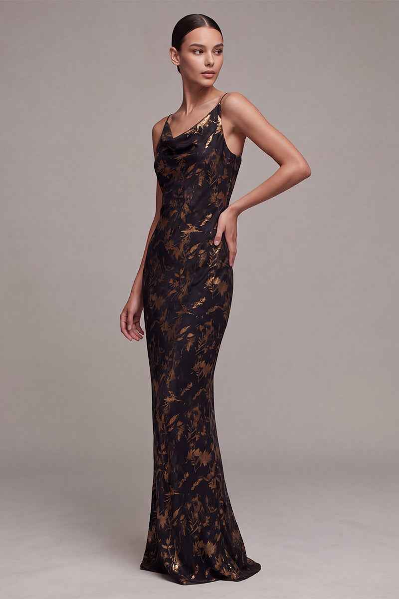 Laden Sie das Bild in den Galerie-Viewer, Schwarzes Meerjungfrauen-Hals-Hals, geblümtes langes Festkleid