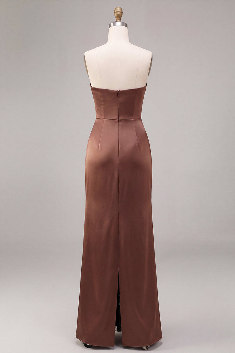 Laden Sie das Bild in den Galerie-Viewer, Kaffeeträgerloses, gerafftes Satin-Satin-Langkleid mit Schlitz