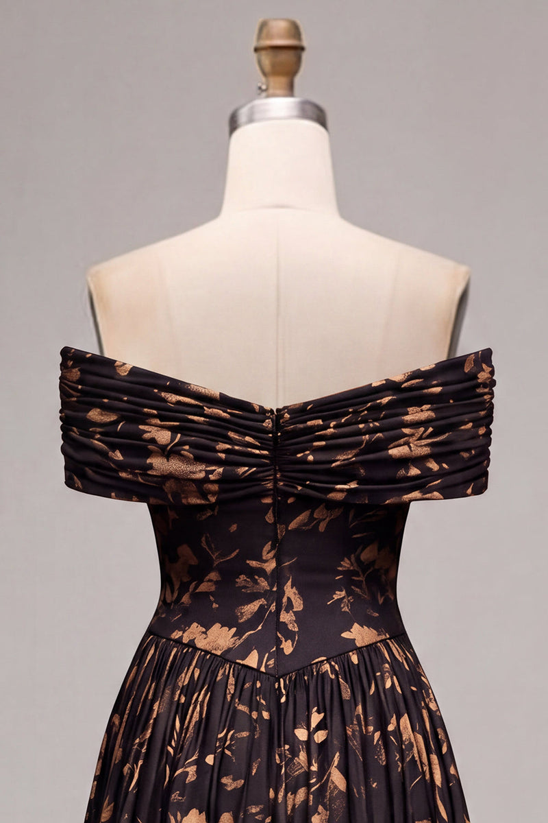 Laden Sie das Bild in den Galerie-Viewer, Schwarzes, schulterloses, geplündertes, gerafftes langes Festkleid mit A-Linie