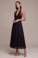 Laden Sie das Bild in den Galerie-Viewer, Schwarzes Halterhals-Pailletten-A-Line-Rückenloses Midi-Festkleid