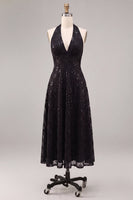 Laden Sie das Bild in den Galerie-Viewer, Schwarzes Halterhals-Pailletten-A-Line-Rückenloses Midi-Festkleid